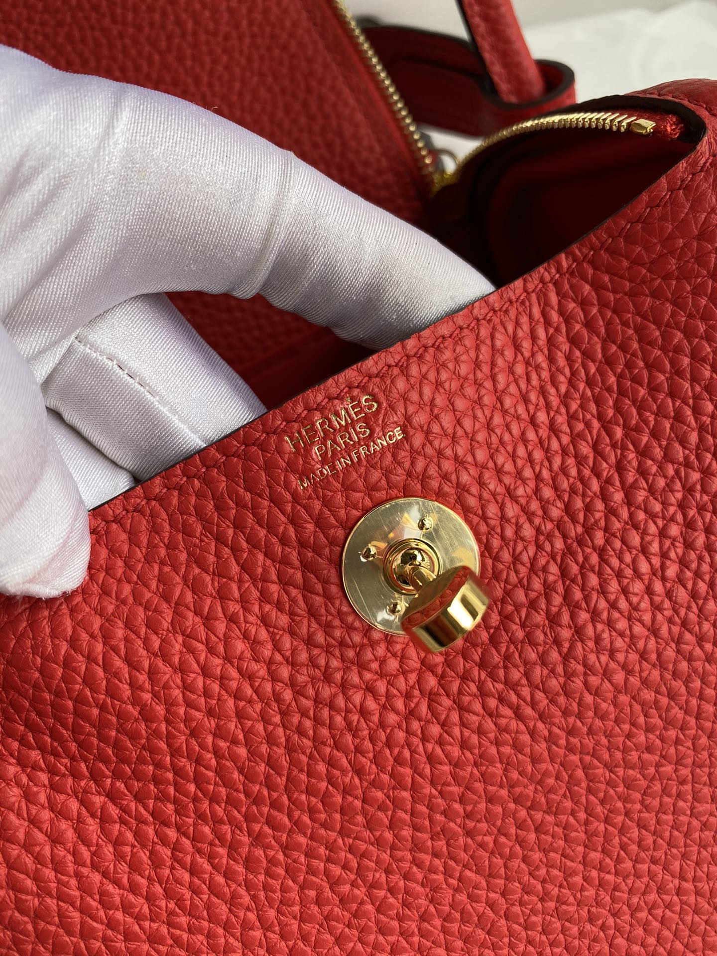 Hermes Mini Lindy 19cm Handbag Shoulder Bag In Red Clemence Leather